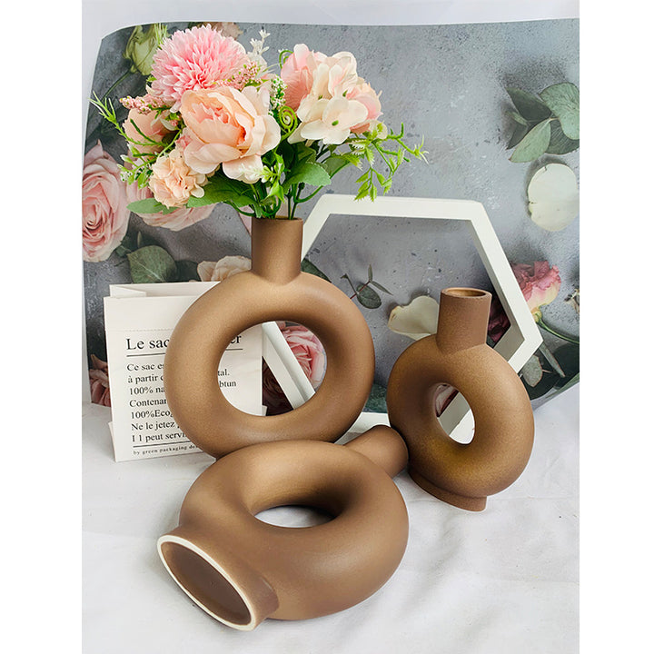 Modern Abstract Ceramic Flower Vase Stornfeild