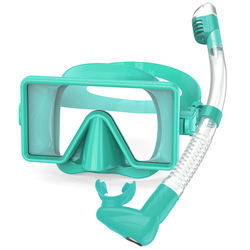 Swimming and diving mask with innovative field of vision and ergonomic design Stornfield