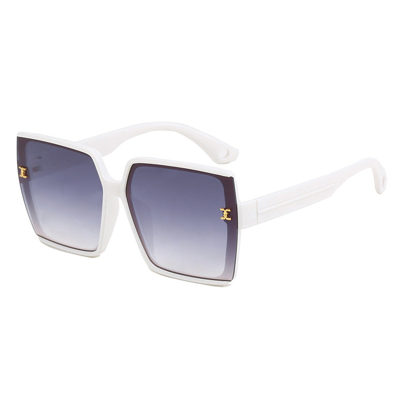Women's fashion square sunglasses with luxurious frame Stornfield