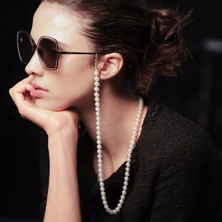 Elegant Long Pearl Eyewear Chain Stornfield