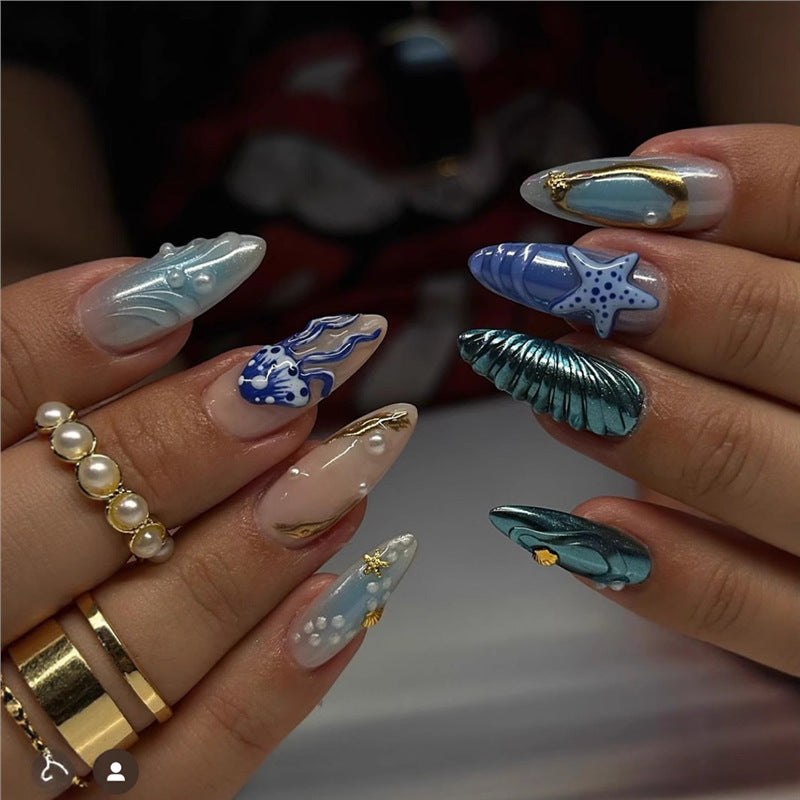Artistic Beach-Inspired Press-On Nail Art Stornfield