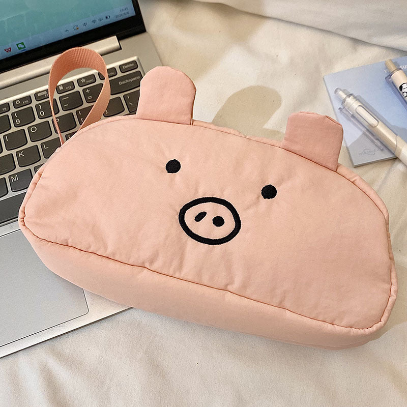 Handy bags with cute pig design Stornfield