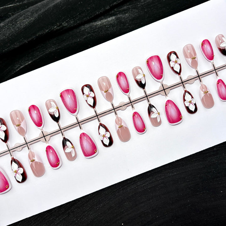 Elegant Polka Dot and Lace Press-On Nail Set