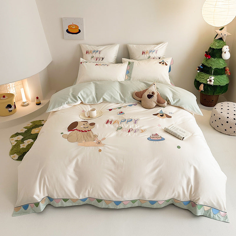 Kawaii Appliqué Cotton Sateen Duvet Cover Set with Embroidered Character & Decorative Strawberry Cushion