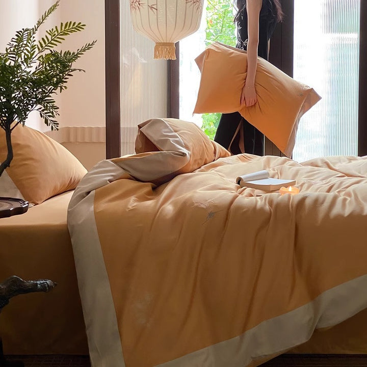 Luxury Cotton-Sateen Duvet Cover Set with Contrast Border and Pillow Shams