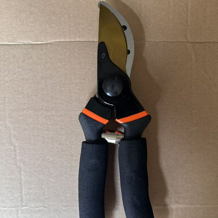 Ergonomic garden pruning shears with non-slip foam grip Stornfield