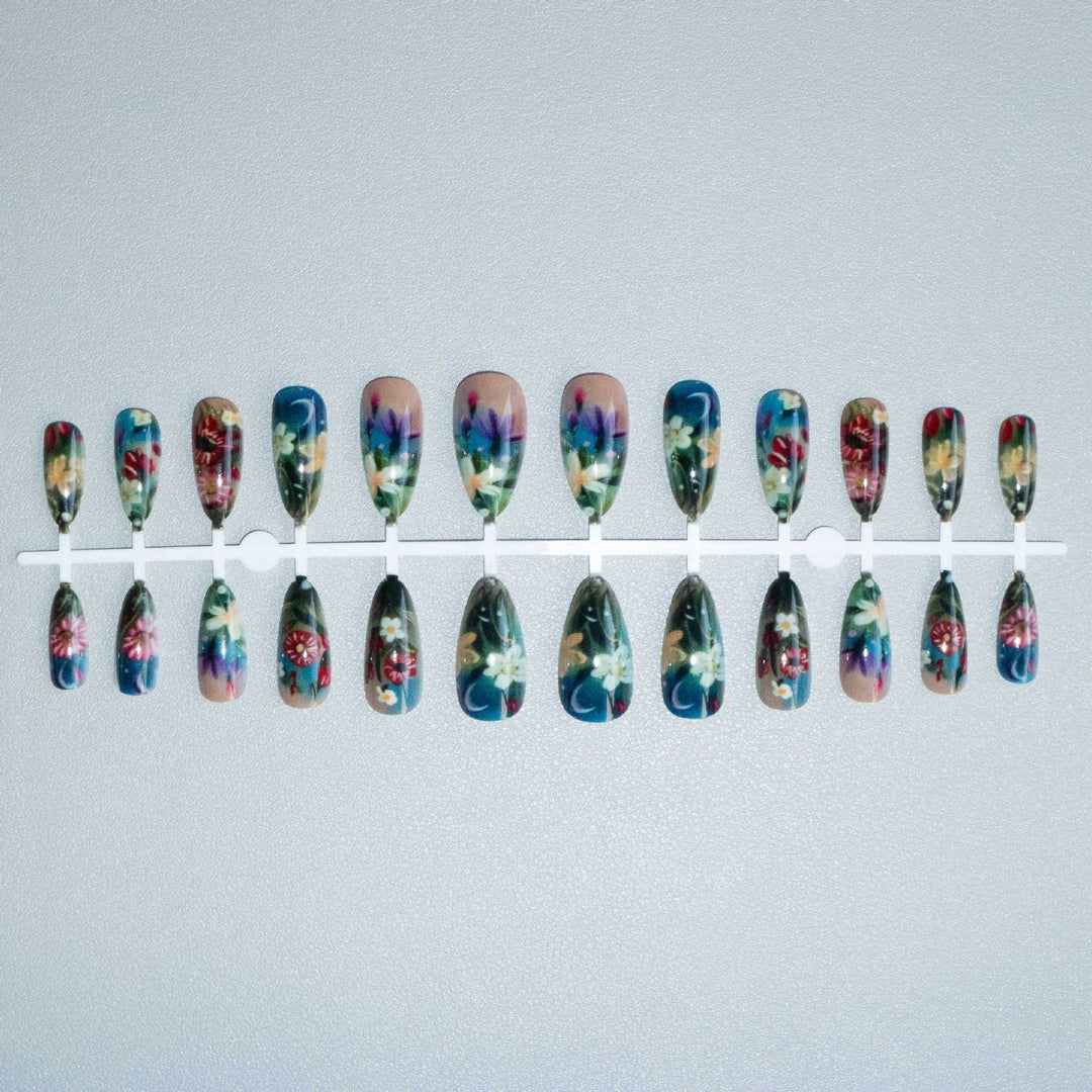 Artistic Floral Nail Design Kit