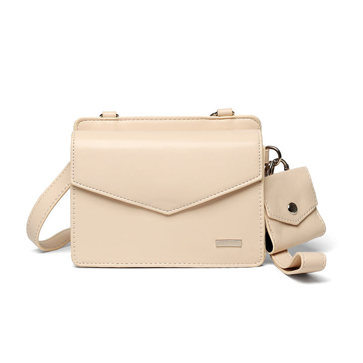 Chic Leather Crossbody Wallet