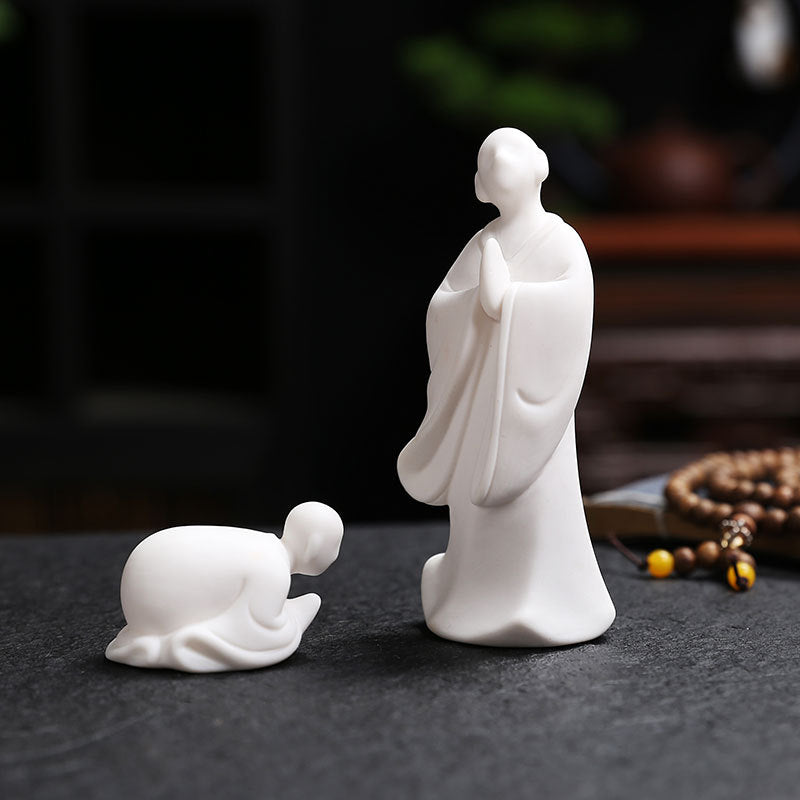 Elegant and modern Feng Shui sculpture Stornfield