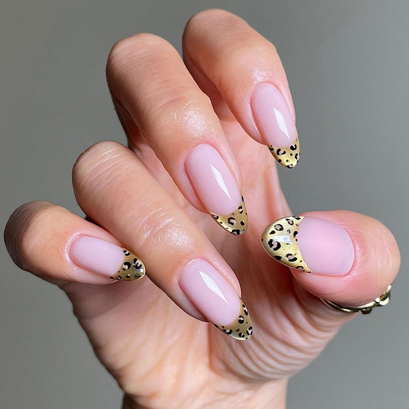 Chic Leopard Print Press-On Nails Stornfield