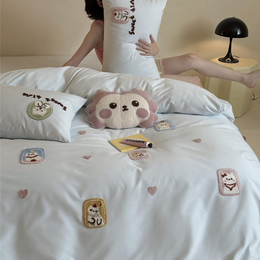 Embroidered Chenille Cartoon Duvet Cover Set with Plush Accent Pillow