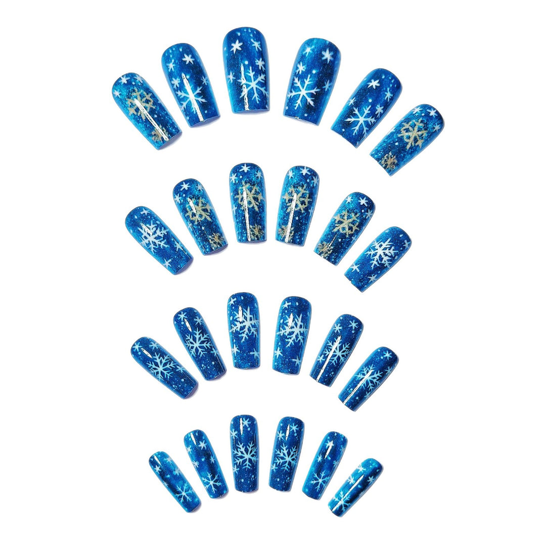 Artificial nails with shimmering winter design Stornfield