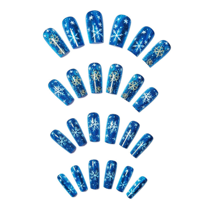 Artificial nails with shimmering winter design Stornfield