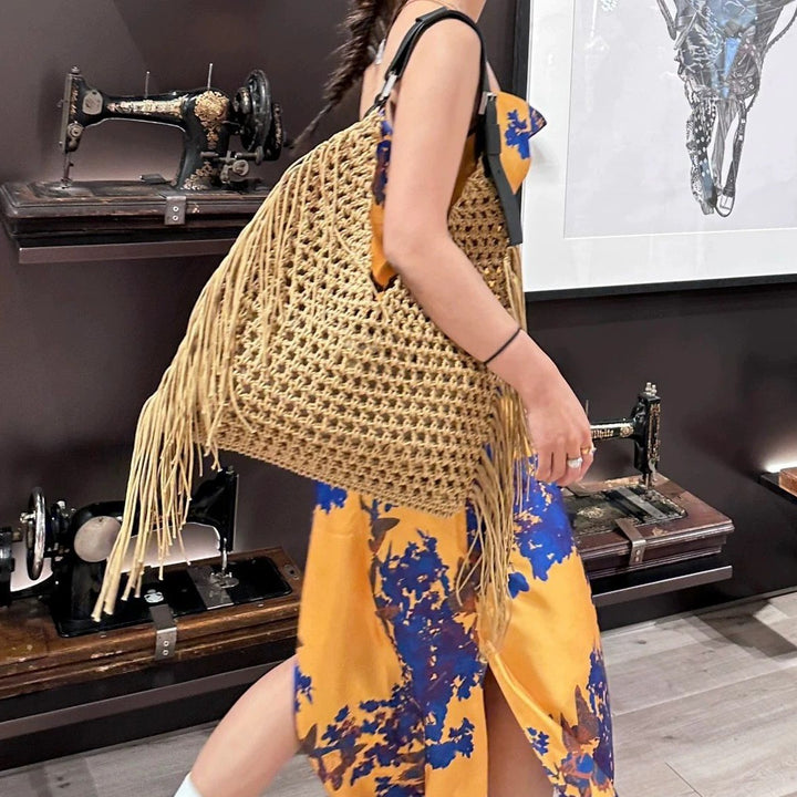 Fringe Carrying Basket Stornfield