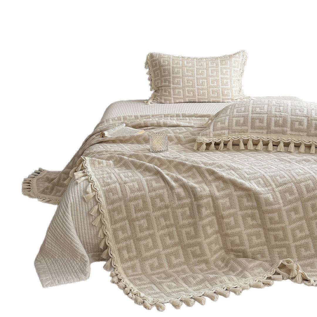 Quilted Cotton Jacquard Tassel Bedspread and Pillow Sham Set