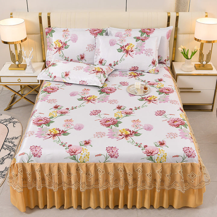 Ladies daybed cover with playful bear motif Stornfield