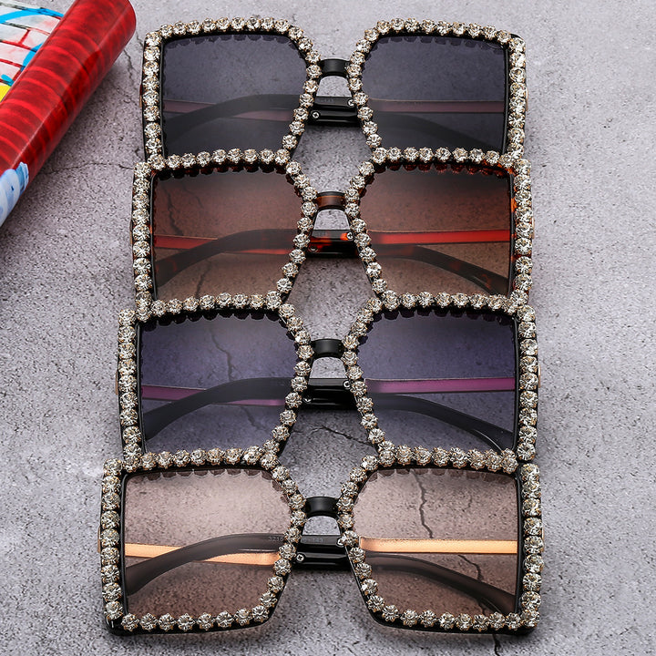 Ladies glamorous sunglasses with square frame Stornfield