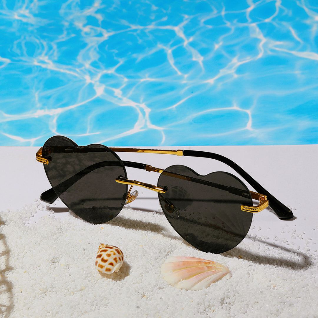 Ladies trendy heart sunglasses with mirrored lenses Stornfield