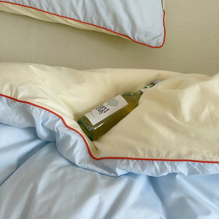 Premium cotton percale bedding set with reversible function and extra soft finish