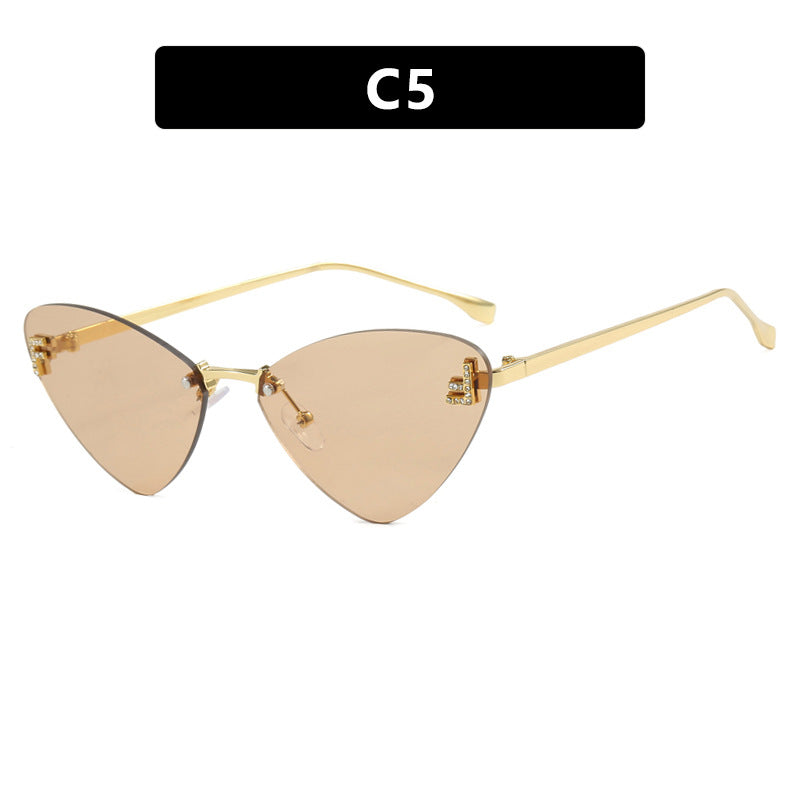 Women's extravagant Cat-Eye sunglasses with sparkling details Stornfield