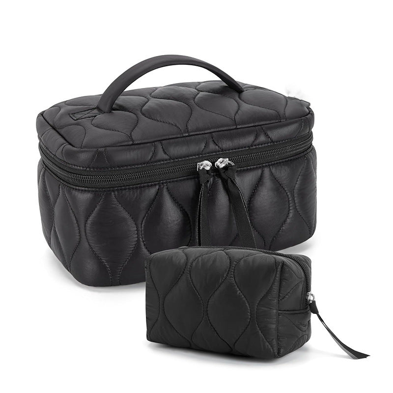 Cosmetic organizer bag with practical compartments Stornfield