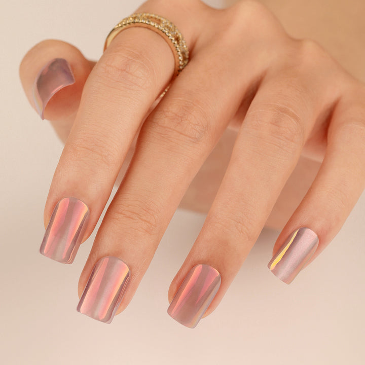 Elegant and stylish artificial nails Stornfield