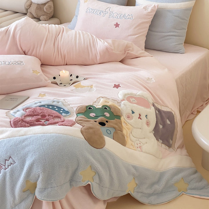 Cartoon Space-Themed Cotton Duvet Cover Set with Reversible Velvet Scallop Trim and Embroidered Astronaut Motifs