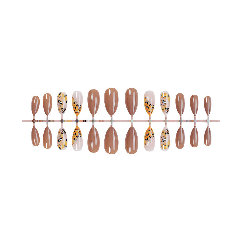 Creative Nail Art Set with Leopard Design and Glamorous Accents Stornfield