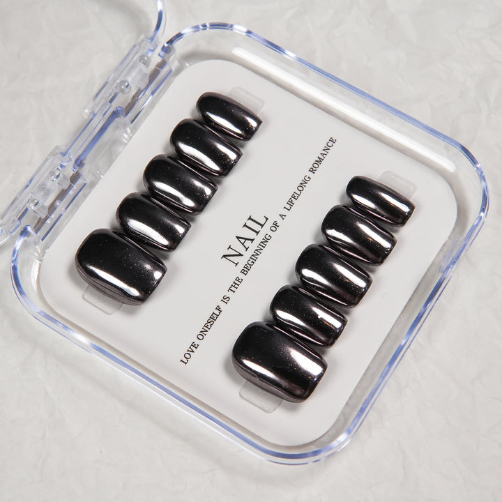 Stylish Press-On Nail Enhancements Set
