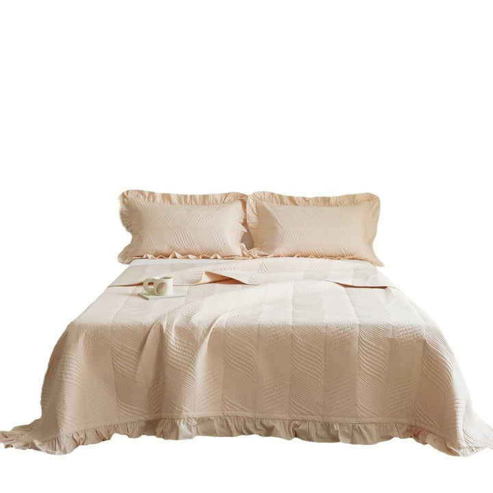 Quilted Leaf-Pattern Ruffled Bedspread and Pillow Sham Set