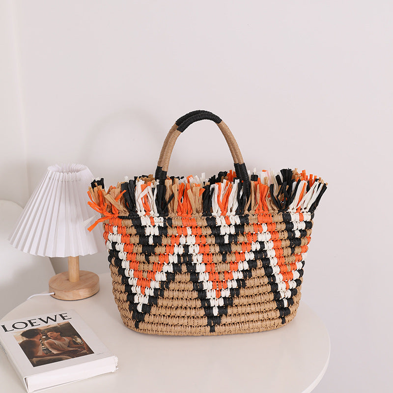 Stylish straw bag with eye-catching pattern Stornfield