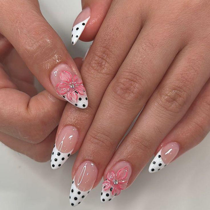 Artificial nails with elegant flower design and dots Stornfield