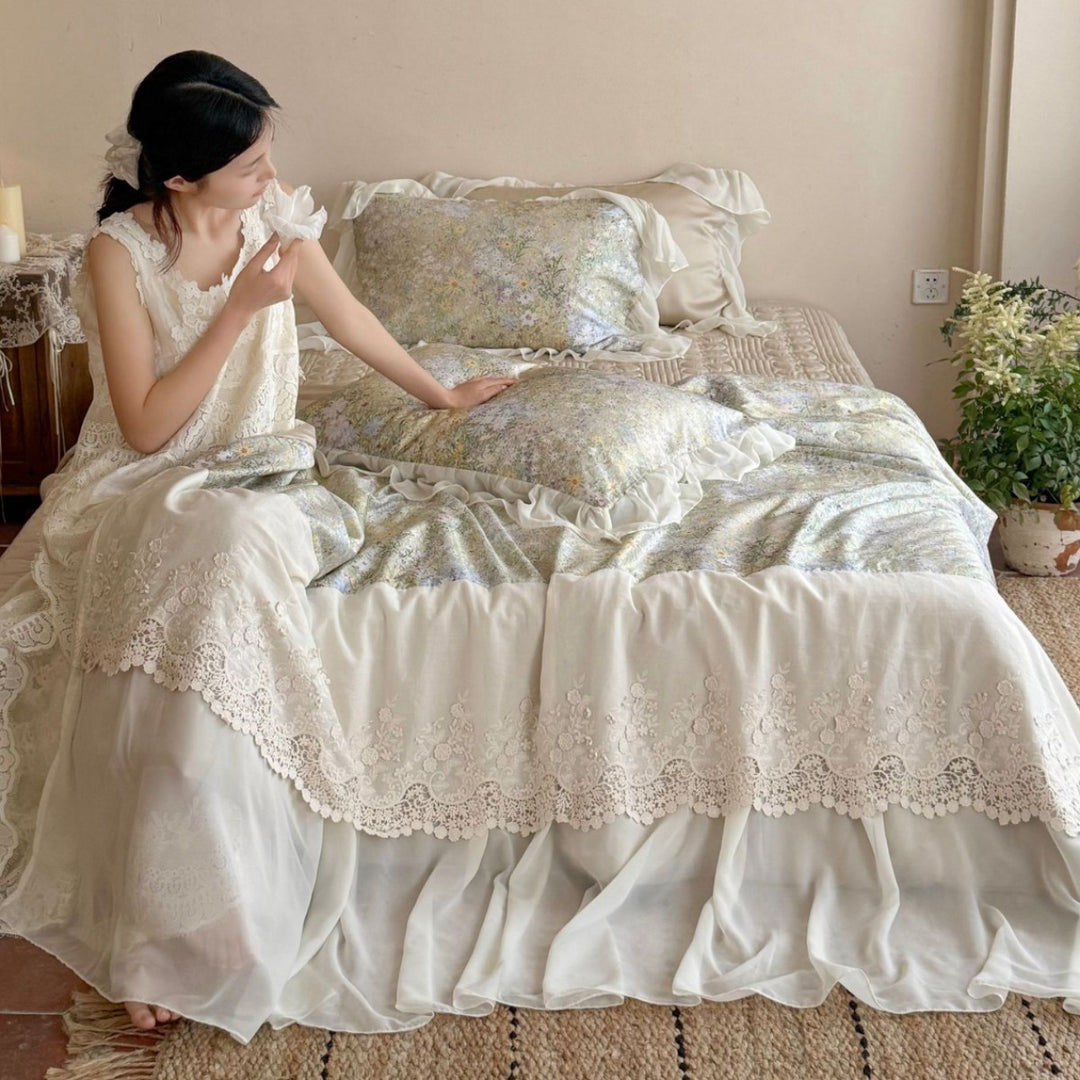 Lace-Trim Romantic Layered Bedspread Set with Ruffled Bed Skirt and Floral Pillow Shams