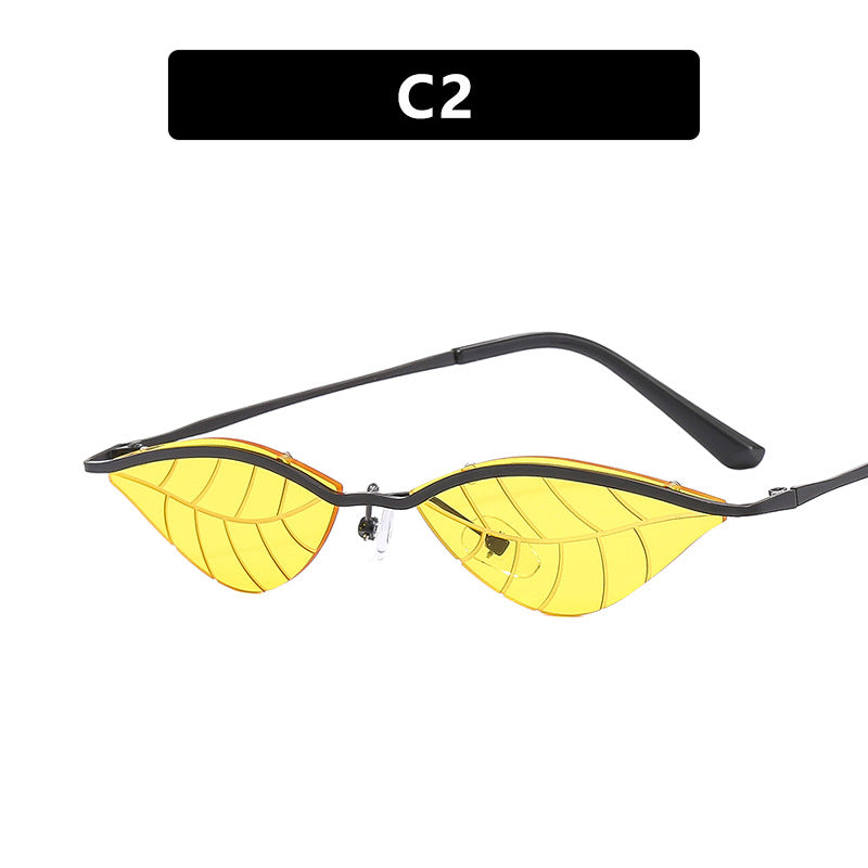 Women Cat-Eye Sunglasses with innovative leaf design Stornfield