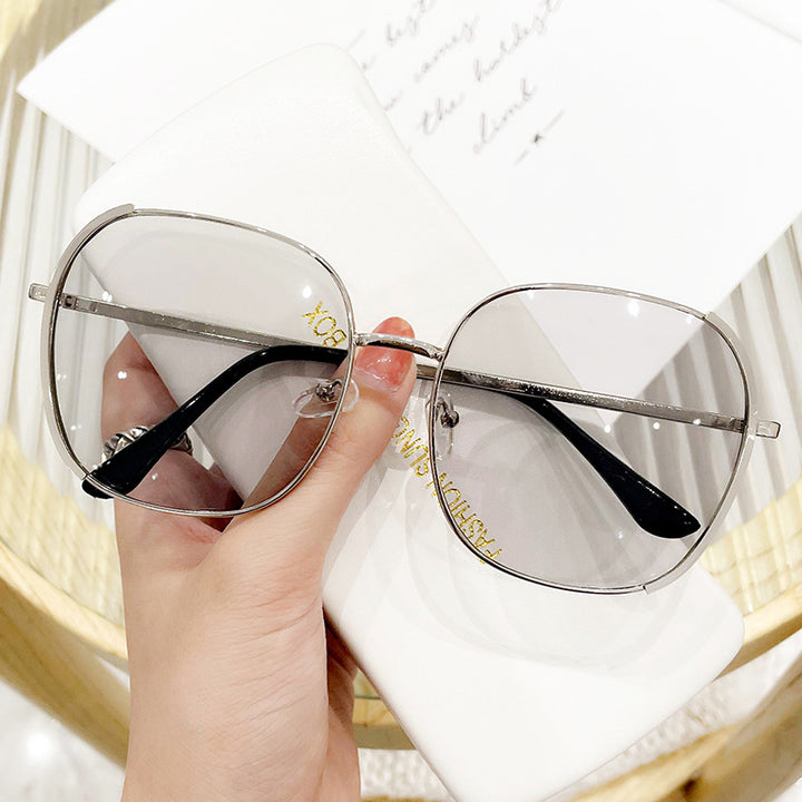 Ladies oversized sunglasses with protective UV protection and elegant metal frame Stornfield