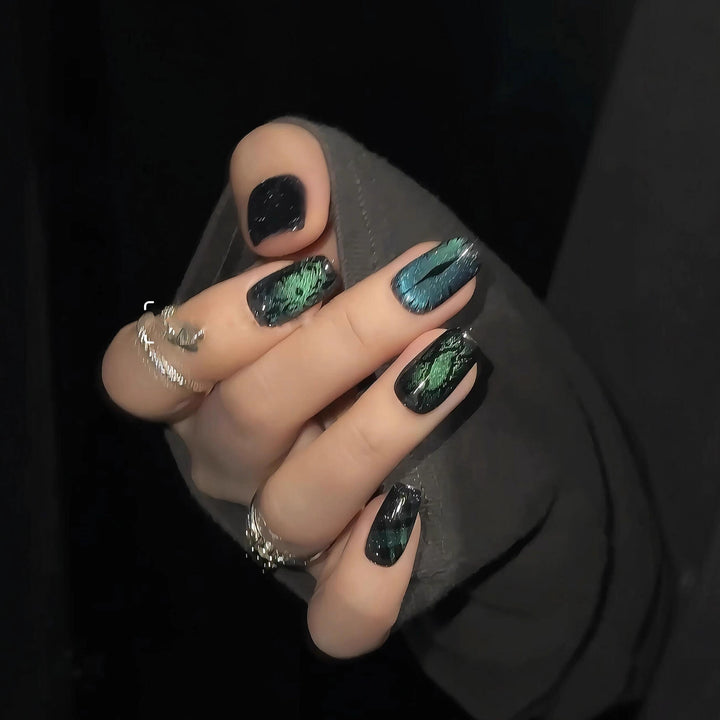 Artistic Press-On Nail Tips Stornfield