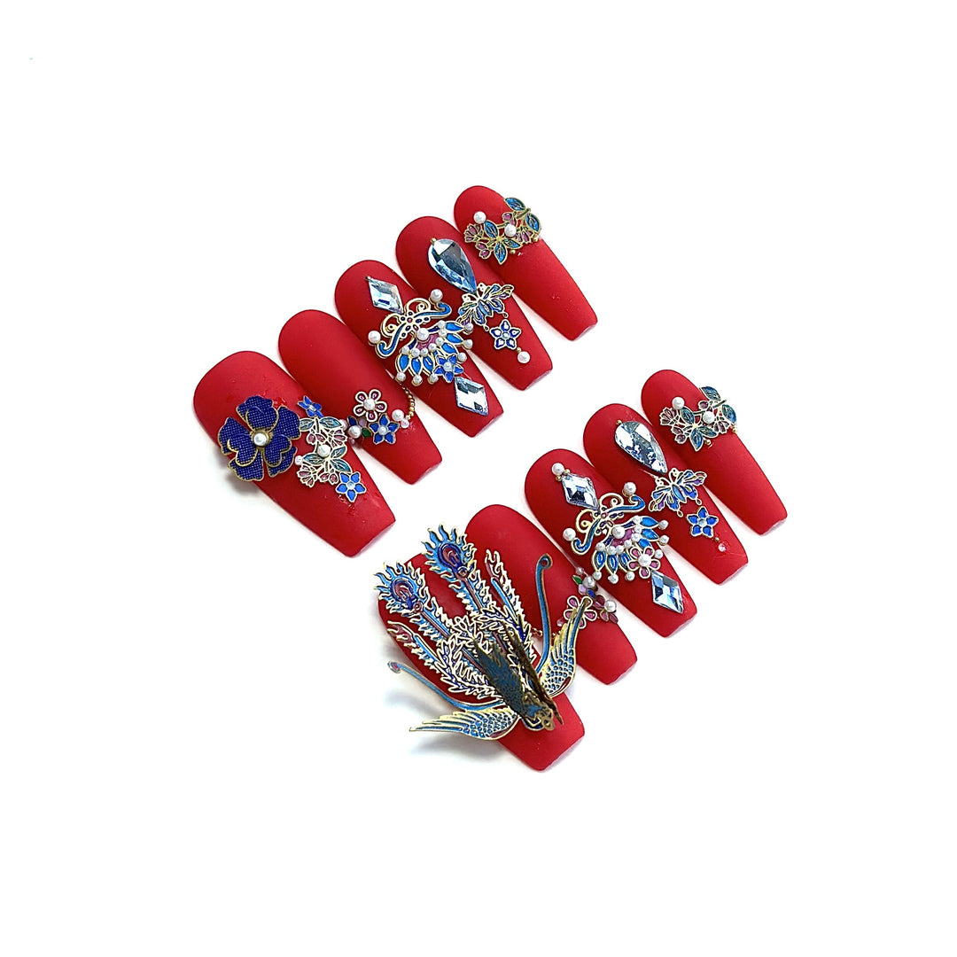 Decorative Press-On Nail Art Set with Intricate Gem Accents