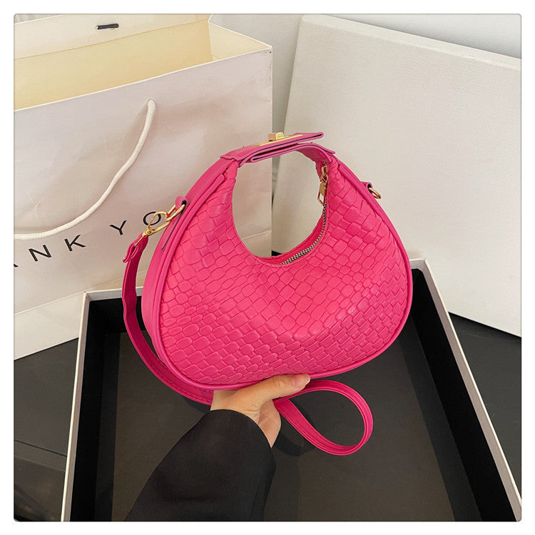 WoTextured Leather Hobo Bag Stornfield