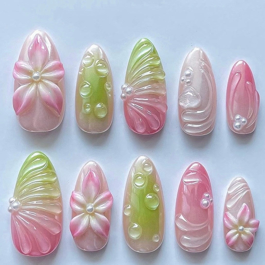 Artful Nail Tips Set with Leaf Accents Stornfield