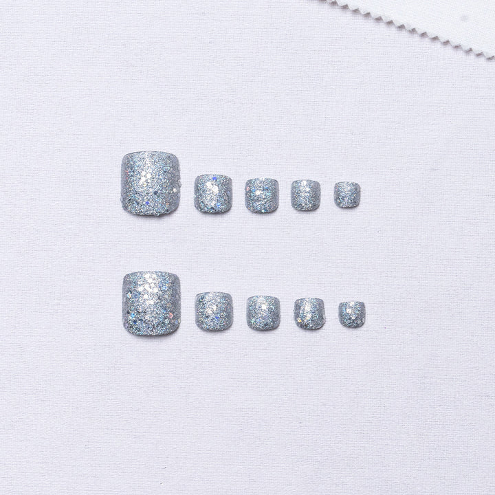 Glamorous Glittery Toe Nail Art Stornfield