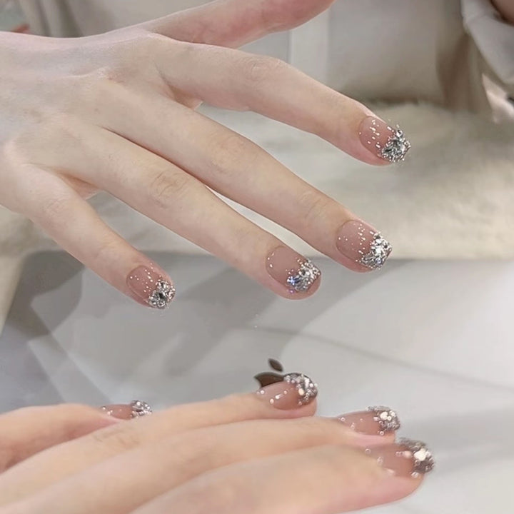 Premium Press-On Nail Set Stornfield