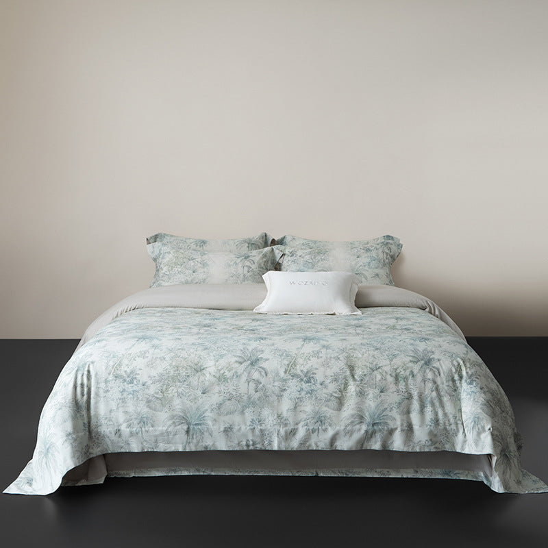 Linen-look cotton duvet cover set with delicate watercolor flower pattern and reversible function