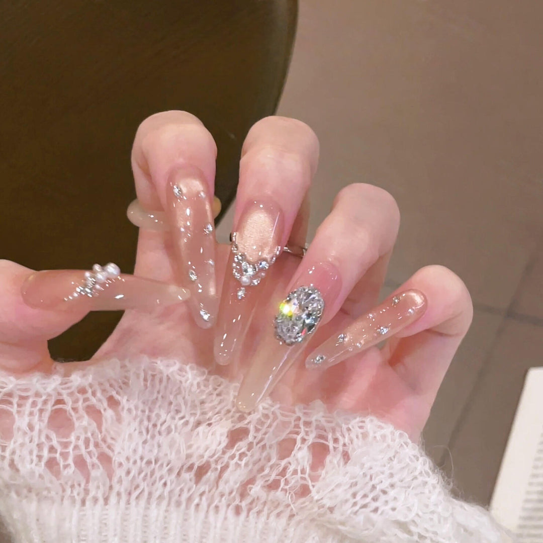 Artificial nails with glamorous design Stornfield