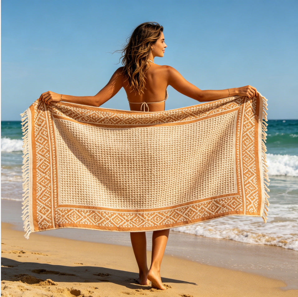Multifunctional beach blanket with exotic floral pattern Stornfield
