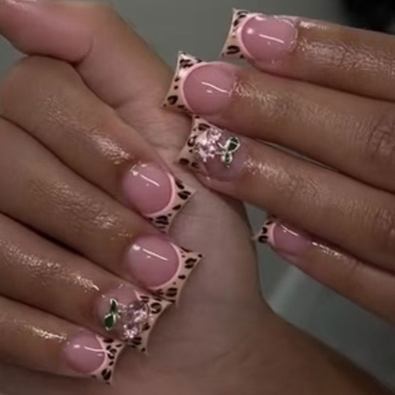 Creative Press-On Nail Art