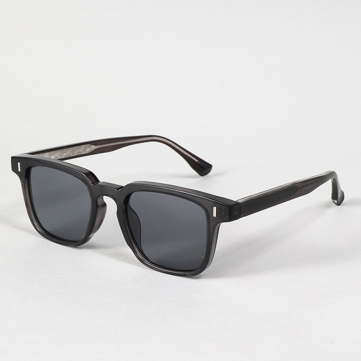 Women's sunglasses in modern statement style with reinforced Stornfield frame
