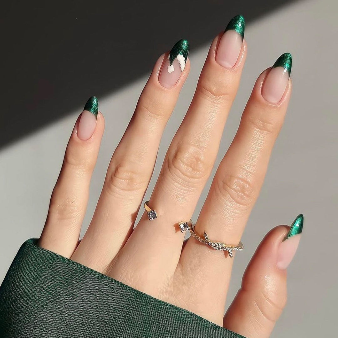 Artificial nail set with festive winter theme Stornfield