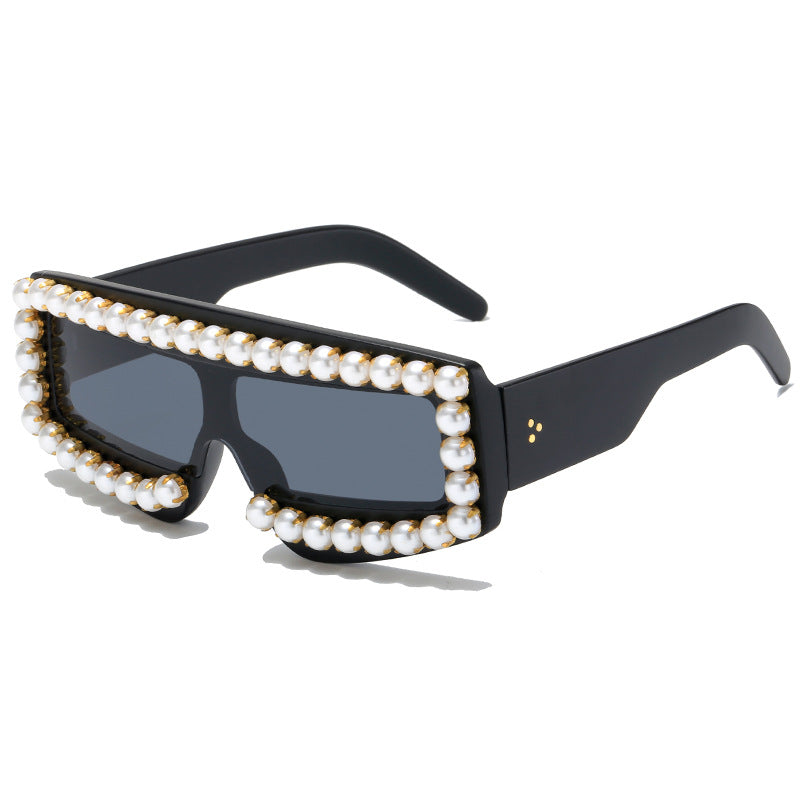 Women's fashionable sunglasses with pearl appliqués Stornfield
