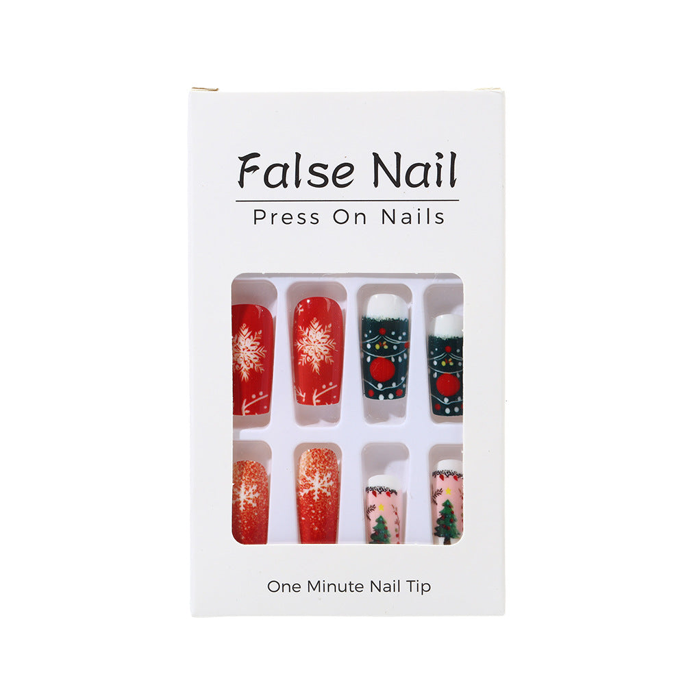 Festive artificial nails in Christmas design Stornfield
