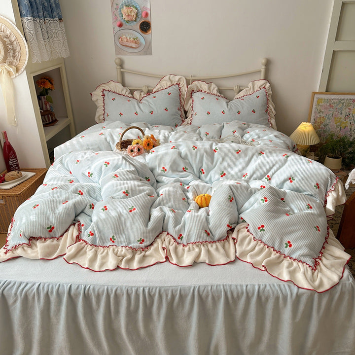 Cozy Floral Embroidered Quilt Set
